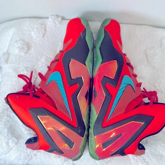 Nike LeBron 11 Elite Basketball Shoes size 13