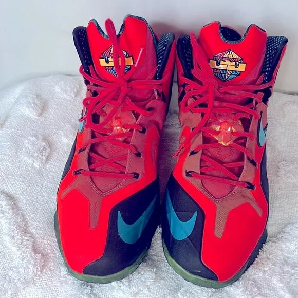 Nike LeBron 11 Elite Basketball Shoes size 13