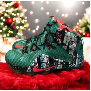 Nike LeBron 12 Xmas Akron Birch 707558-363 Christmas Theme Men Size 8 Preowned