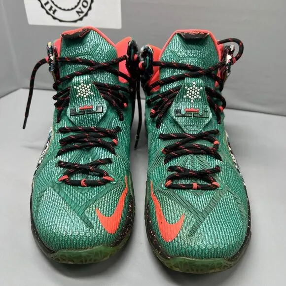 Nike LeBron 12 Xmas Akron Birch 707558-363 Christmas Theme Men Size 8 Preowned