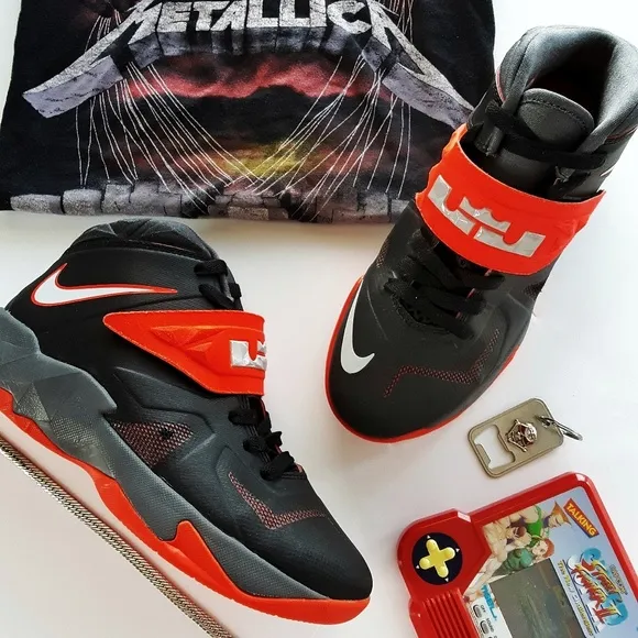 Nike Lebron Soldier 7 High Top Basketball Shoe 5.5