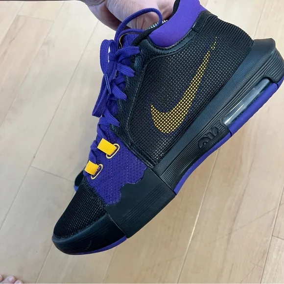 Nike Lebron Witness VIII Men's Basketball Shoes