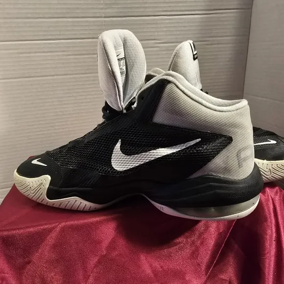 NIKE MAX AIR AUDACITY TB SHOES BASKETBALL MID TOP BLACK/WHITE MEN'S SIZE 9.5