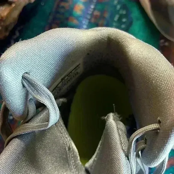 Nike men’s 7.5 high top tennis shoes. Perfect condition.. Hyper dunk.
