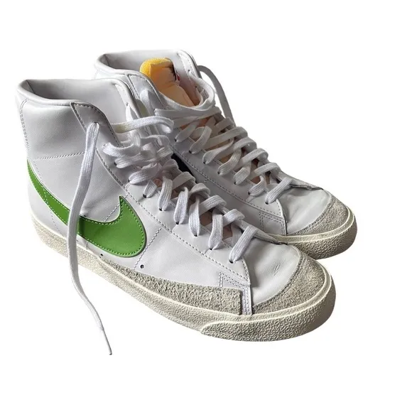 Nike Men’s Blazer Mid 77 Vintage Shoes Sneakers White Green Lace Up BQ6806