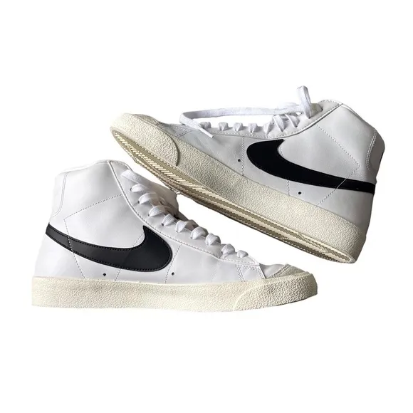 Nike Men’s Blazer Mid 77 Vintage Shoes Sneakers White Green Lace Up BQ6806
