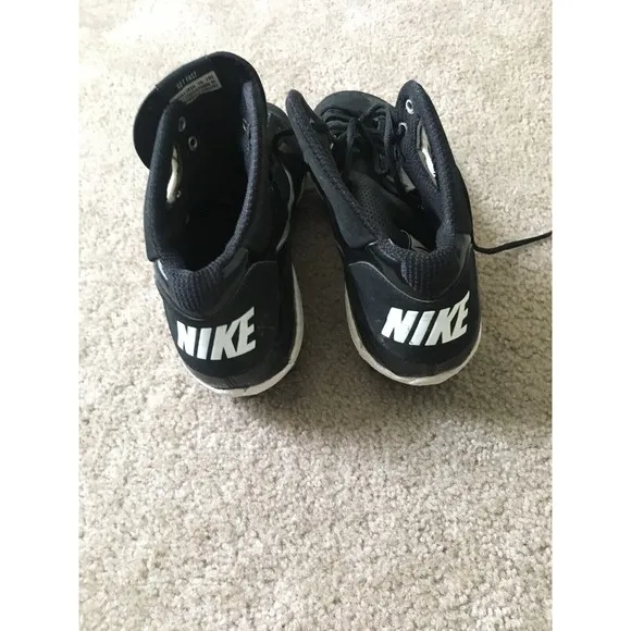 Nike Men’s High Top Football Cleats Size 13.5