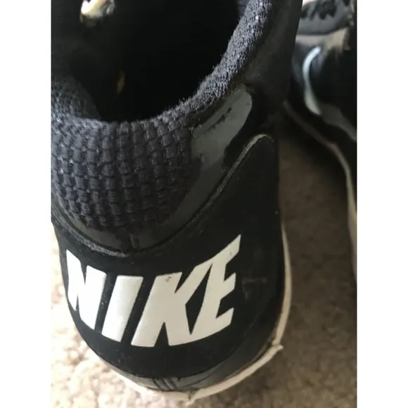 Nike Men’s High Top Football Cleats Size 13.5