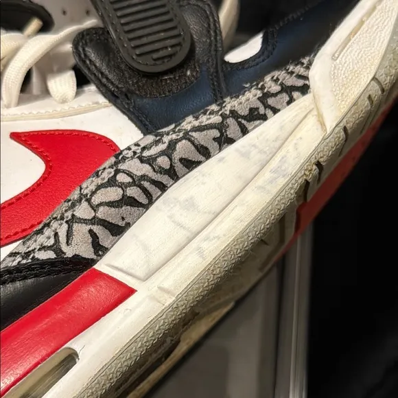 Nike Red and Black Sneakers Classic Low-Top Design