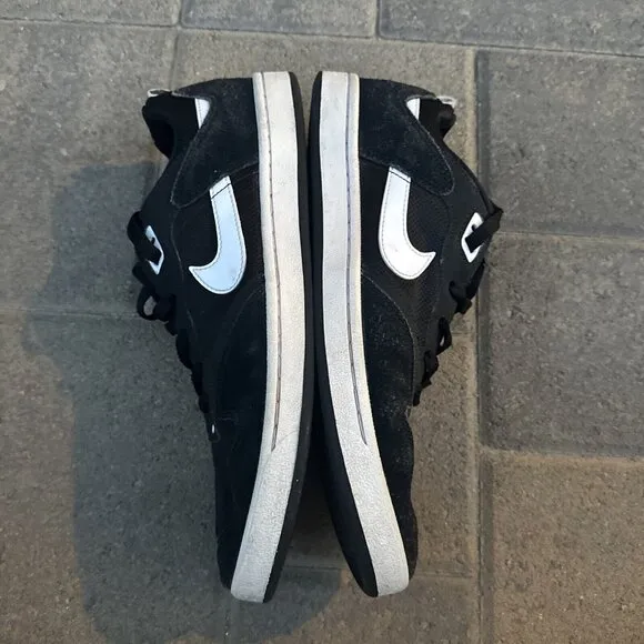 Nike SB Alleyoop Men's Skate Shoes Sneakers CJ0882-001 Black White Sz 11.5