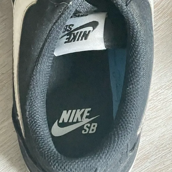 Nike SB Cheron 2 Skate Shoes Size 9