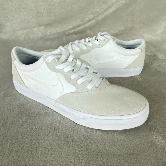 Nike SB Chron Men's Sneakers Shoes Size 10 White Gray Solarsoft Skate NEW
