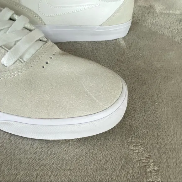Nike SB Chron Men's Sneakers Shoes Size 10 White Gray Solarsoft Skate NEW