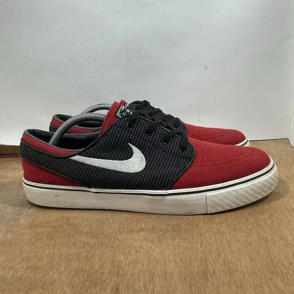 Nike SB Zoom Stefan Janoski Skate Shoes Mens 11.5 Red Black Low Top 615957-611