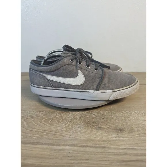 Nike Toki Low Skate Shoes Men’s Size 11 Gray Sneaker Canvas 555272-091 Nice