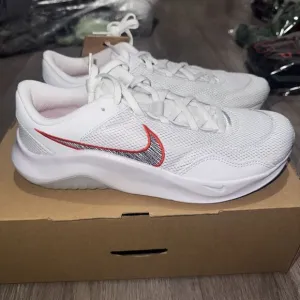 NIKE WMNS Legend Essential 3 NN White Black DM1119 100 - Sz 10.5 NoLid