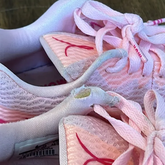 Nike Zoom Live 2 Kay Yow Pink Breast Cancer Awareness AJ7721-605 Mens 6.5 Shoes