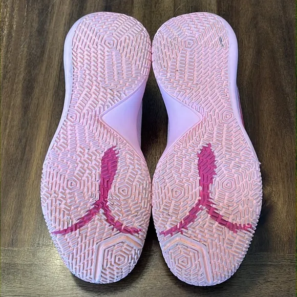 Nike Zoom Live 2 Kay Yow Pink Breast Cancer Awareness AJ7721-605 Mens 6.5 Shoes