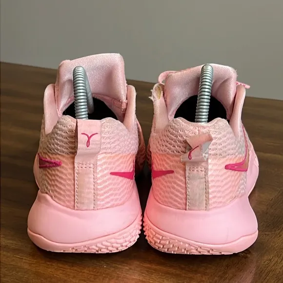 Nike Zoom Live 2 Kay Yow Pink Breast Cancer Awareness AJ7721-605 Mens 6.5 Shoes