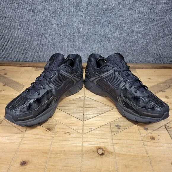 Nike Zoom Vomero 5 Triple Black Men's 13 Shoes Athletic Sneakers BV1358-003