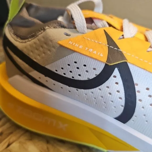 Nike ZoomX Running Shoes - Yellow and Gray