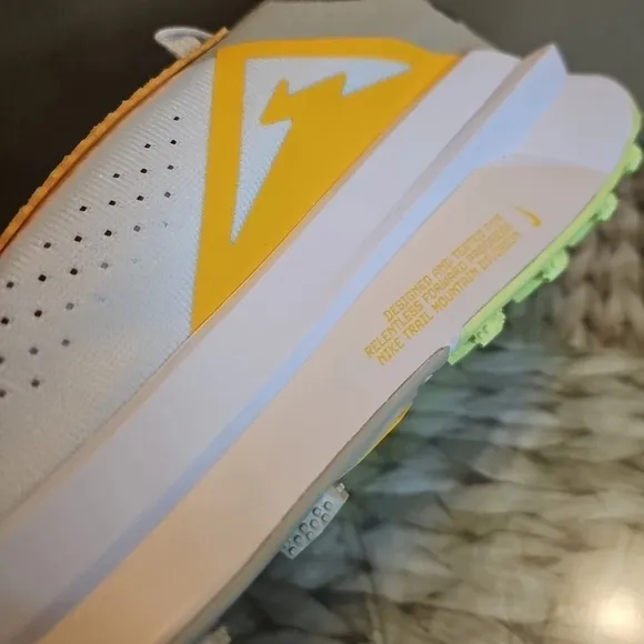 Nike ZoomX Running Shoes - Yellow and Gray