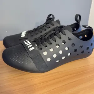 Nobull Trainers Cycling Shoes Indoor Unisex M 7 W 8.5 NEW Black Aero Workout