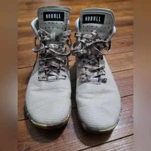 NoBull wild sand high top trainer. Mens 7 Womens 8.5