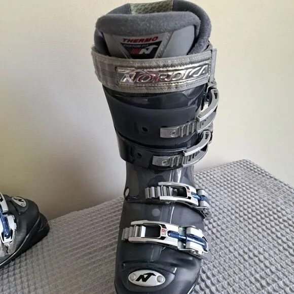 Nordica The Beast 12 W Ski Boots Size 25 25.5 Blue Mens 7 7.5 Womens 8 8.5