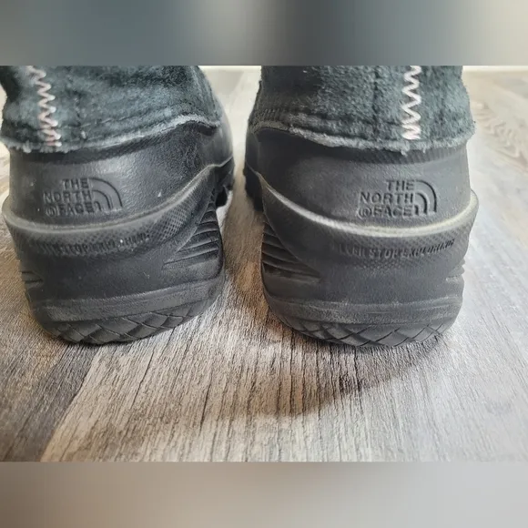 North Face Girl's Youth Boots Size 2