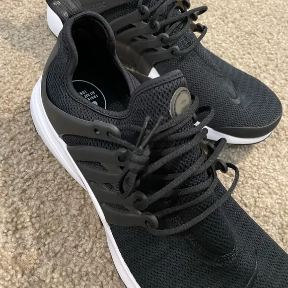 NWB // Nike Air Presto