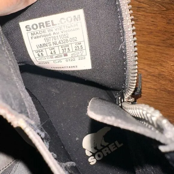 NWOB Sorel Emilie ll Zip Bootie