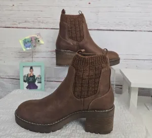 NWOB Stive Maddeb Apollo Boots Size 8