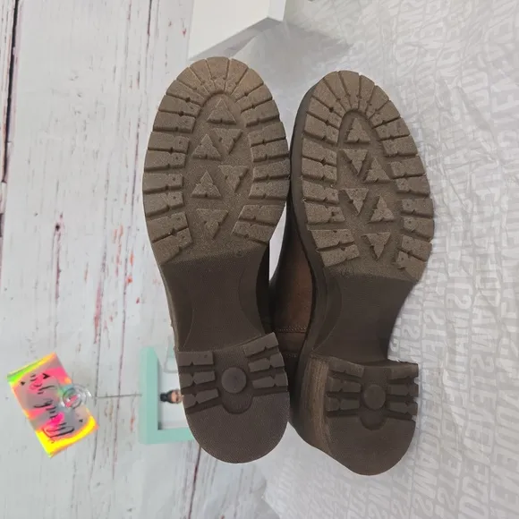 NWOB Stive Maddeb Apollo Boots Size 8