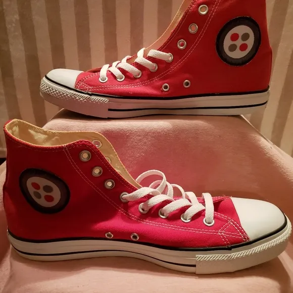 NWoT CTAS power red classic high top kicks-dots red / gray dot emblem (11M, 13W)