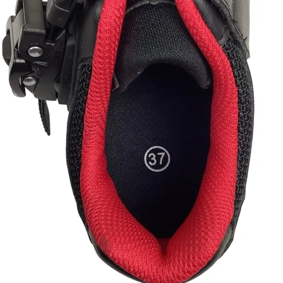 NWOT Peloton Cycling Shoes Womens 6
