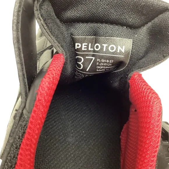 NWOT Peloton Cycling Shoes Womens 6