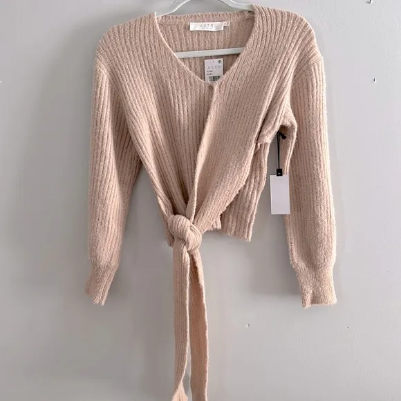 NWT ASTR Fuzzy Tie Front Wool Sweater Blush