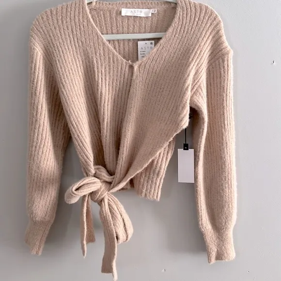 NWT ASTR Fuzzy Tie Front Wool Sweater Blush