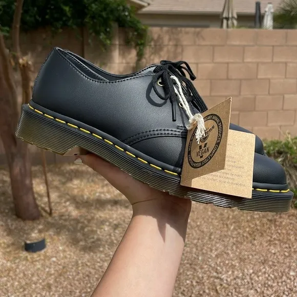 NWT DR MARTENS Vegan 1461 Felix Oxford Shoes