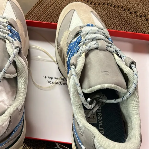 NWT Mens Clearweather Altitude Moonmist Shoes