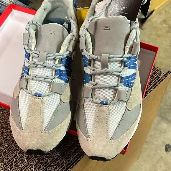 NWT Mens Clearweather Altitude Moonmist Shoes