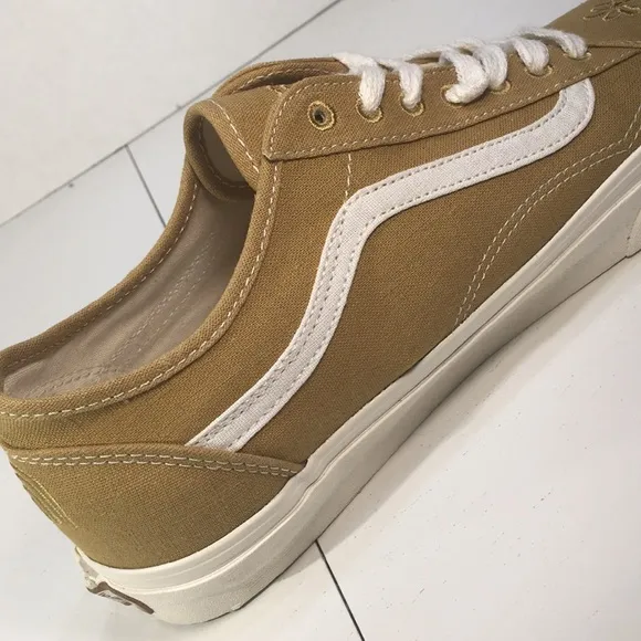 NWT Vans Old Skool Eco Theory Skate Shoes in Golden Mustard Men’s 11