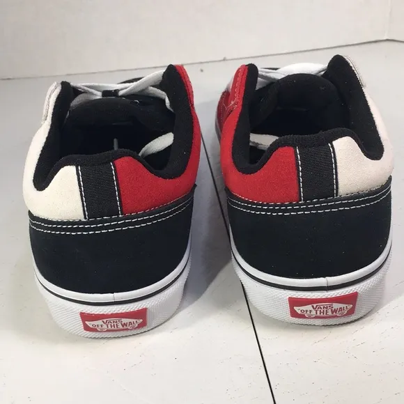 NWT Vans Seldon Rally Suede Skate Shoes Men’s 9.5