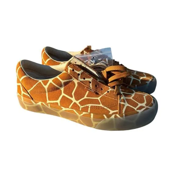 NWT Vans Vault Old Skool Giraffe Skate Shoe Sneaker Mens Size 8.5 Womens Size 10