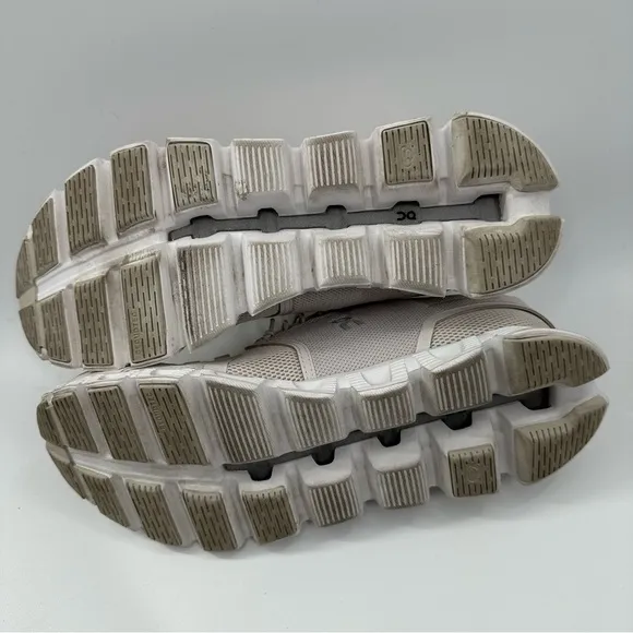 On Cloud 5 Running Shoes Pearl White