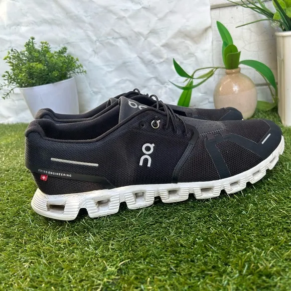 On Cloud 5 Sneakers in Black /white men size  12 gently used