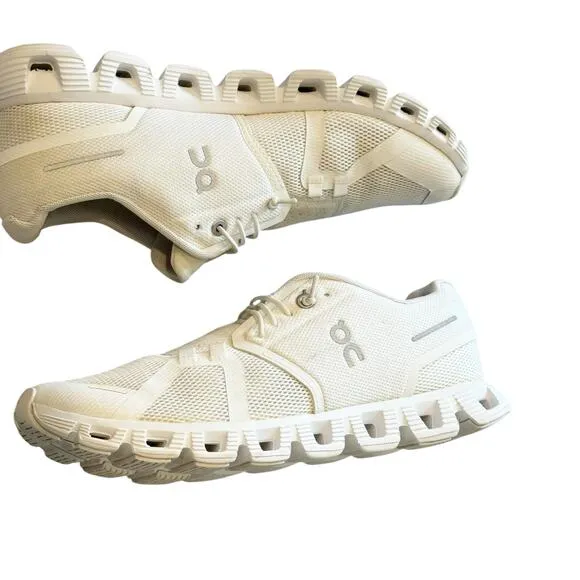 On Cloud Running Cloud 5 Low-Top Athletic Sneakers Round Toe White Size US W8.5