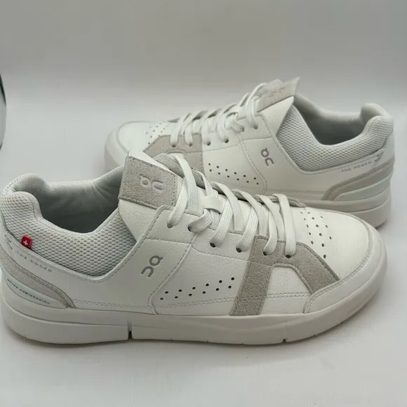 On Cloud, The Roger Clubhouse Women’s Size 9.5 White/sand Athletic Shoes sneaker