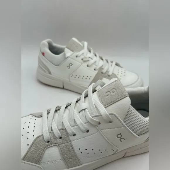 On Cloud, The Roger Clubhouse Women’s Size 9.5 White/sand Athletic Shoes sneaker
